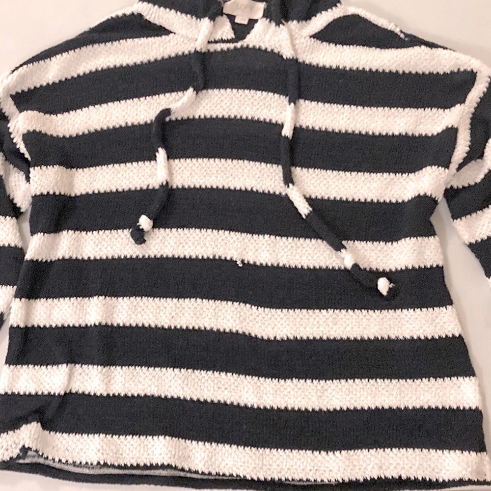 Loft mesh crochet 3/4 sleeve hoodie - Picture 12 of 14